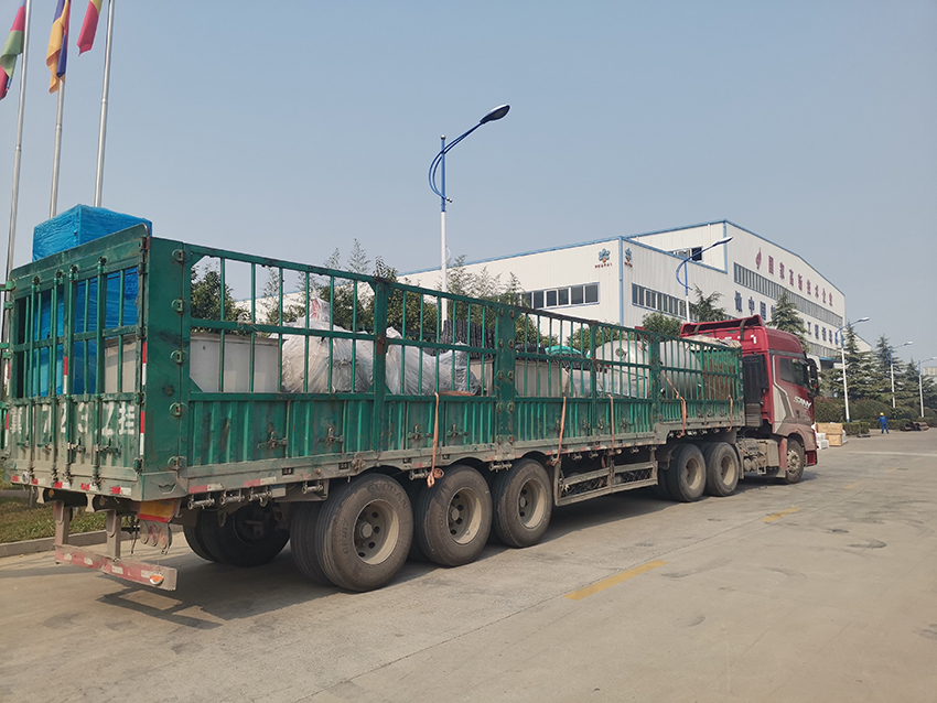 華泰集團設(shè)計制造的5T魚油精煉設(shè)備發(fā)往大連